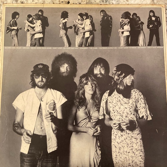 Incredible variety of all your favorite bands on Vinyl from the 60’s 70’s & 80’s - Picture 5 of 14